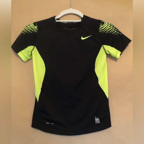 Nike Pro Combat Black and Neon Yellow Shirt - Picture 2 of 6